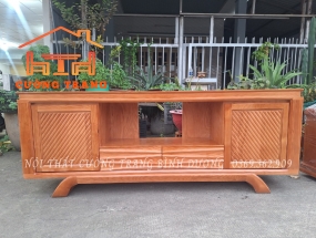 KỆ TV GỖ SỒI CHÂN THUYỀN 1M8