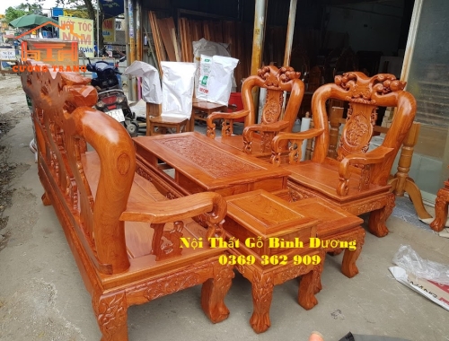 SALON GỖ HƯƠNG ĐÁ QUỐC ĐÀO CỘT 12